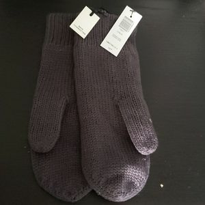 Aritzia Main Character mitten